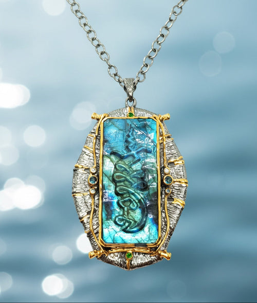 Handmade 925 silver carved labradorite yantra pendant with gold accents — Goldlip Thailand