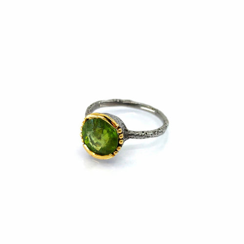 Handmade 925 silver ring with peridot gemstone — one of a kind, Goldlip Thailand