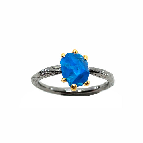 Handmade 925 silver ring with rough apatite, grey ruthenium finish — Goldlip Thailand